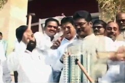 आदर्श घोटाले की जांच रिपोर्ट सरकार ने अस्वीकारी आदर्श घोटाले की जांच रिपोर्ट सरकार ने अस्वीकारी