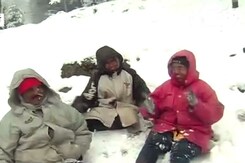 बर्फबारी के बाद बदला गुलबर्ग का मिजाज बर्फबारी के बाद बदला गुलबर्ग का मिजाज