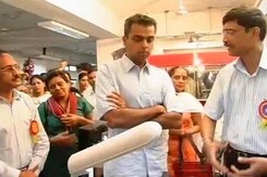 Adarsh probe: Milind Deora disagrees with Maharashtra government's rejection of report Adarsh probe: Milind Deora disagrees with Maharashtra government's rejection of report