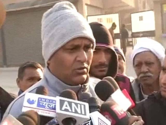 Video : Aam Aadmi Party's Vinod Binny denies rift with party over cabinet post