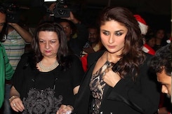 Kareena celebrates Christmas with sister Karisma, mother Babita Kareena celebrates Christmas with sister Karisma, mother Babita