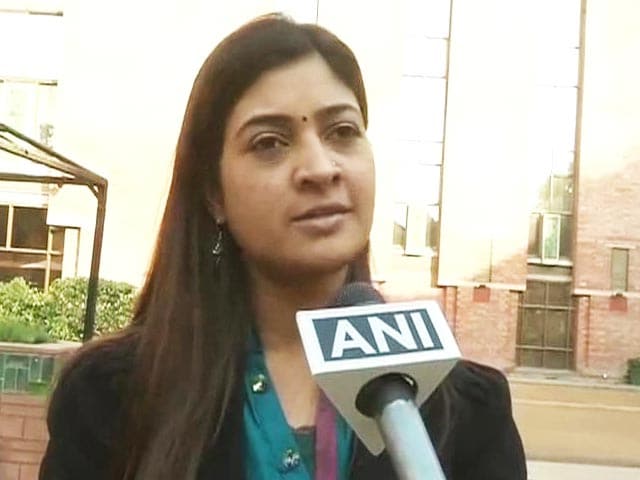 Video : Alka Lamba, former student leader, quits Congress to join AAP