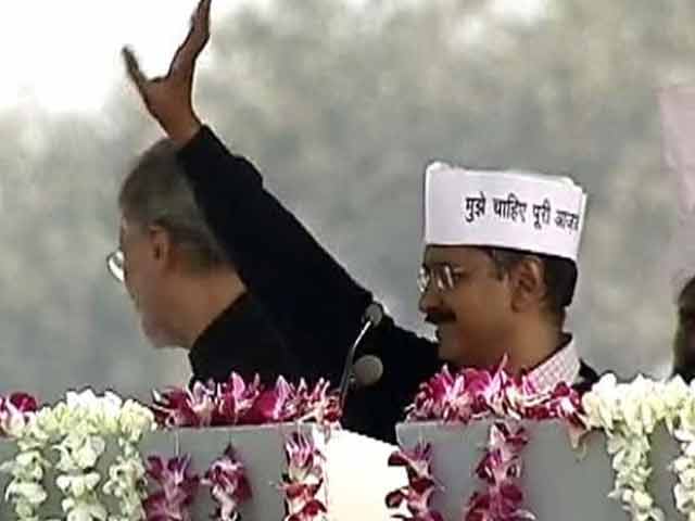 दिल्ली के सर 'ताज' अरविंद केजरीवाल