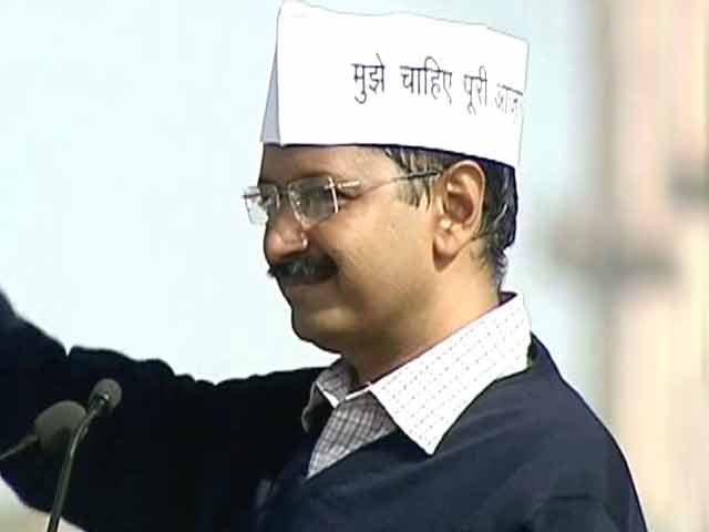शपथ ग्रहण समारोह में केजरीवाल ने गाया मन्ना डे का गाना
