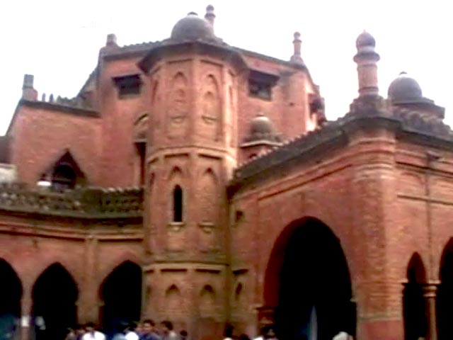 स्पेशल रिपोर्ट : बदल रही है अलीगढ़ मुस्लिम यूनिवर्सिटी