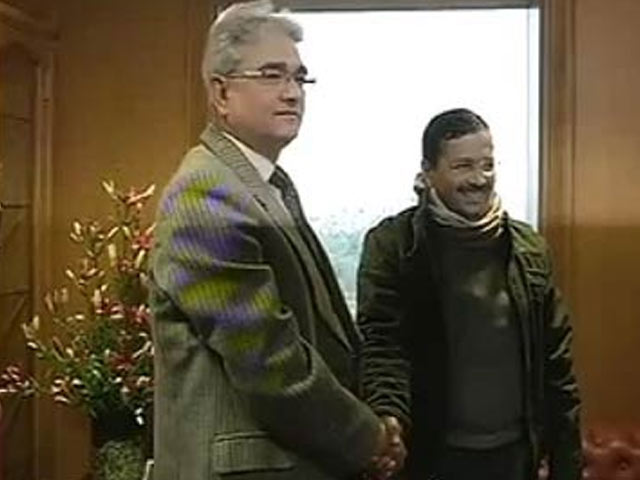 दिल्ली 400 यूनिट खपत तक बिजली के दाम आधे