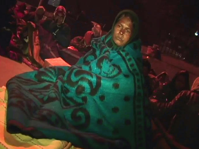 सर्दी में जरूरतमंदों की मदद