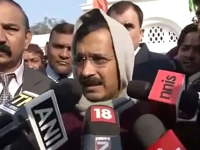 Video : AAP ministers use official cars, Kejriwal sets the record straight