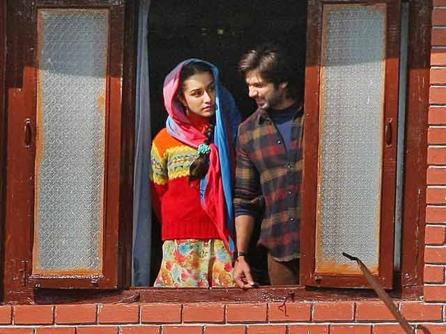 Shahid Kapoor turns producer for <i>Haider</i>