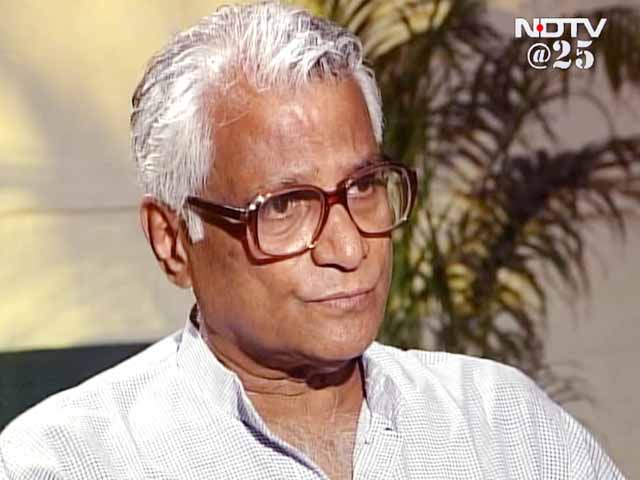 Talking heads with George Fernandes (Aired: July 2000)