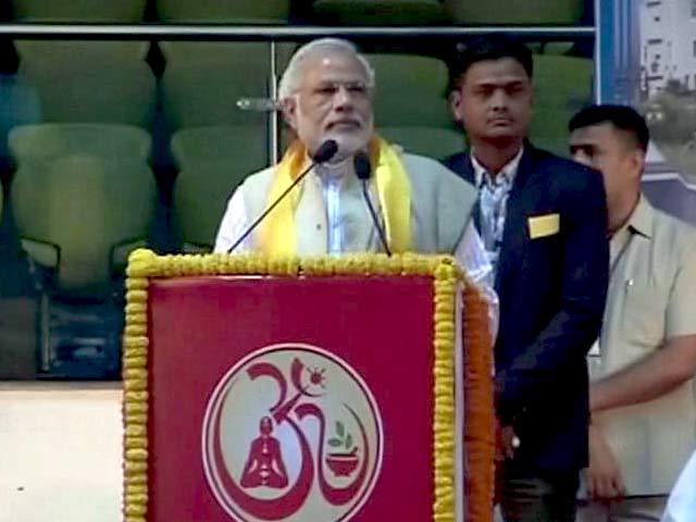 रामदेव के मंच से बोले नरेंद्र मोदी