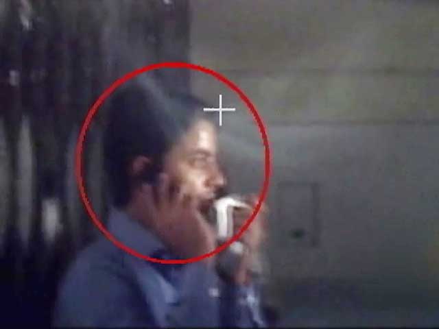 दिल्ली के अस्पतालों में खून का खेल