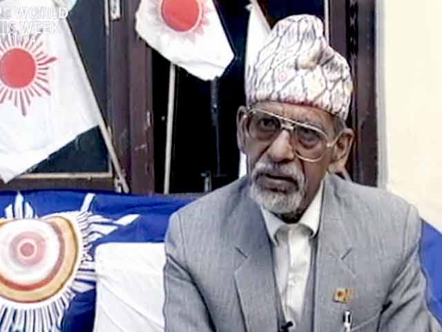 Communists win Nepal (Aired: November 1994)