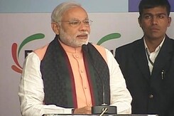 Decision-makers should run India, says Modi to India Inc Decision-makers should run India, says Modi to India Inc