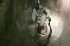 बोरवेल में अटकी बुजुर्ग की सांस बोरवेल में अटकी बुजुर्ग की सांस