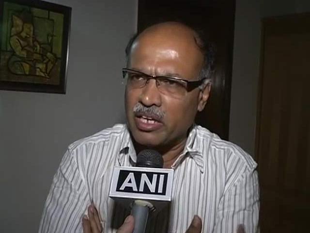 AAP woes: In Delhi Binny, in Bangalore Gopinath