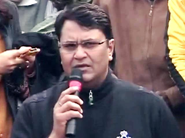 'आप' विधायक विनोद बिन्नी ने पार्टी, केजरीवाल पर साधा निशाना