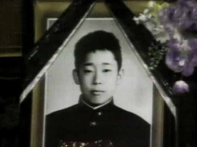 The World This Week: In Japan, a spate of student suicides (Aired December 1994)