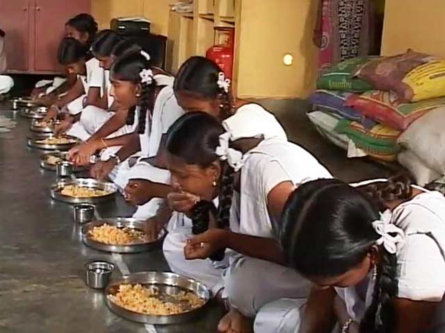 Rs 20 for food, all expenses: Girls in these Karnataka hostels deprived twice over?