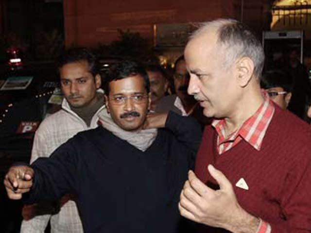 Suspend cops or we protest at Home Minister's office: Arvind Kejriwal