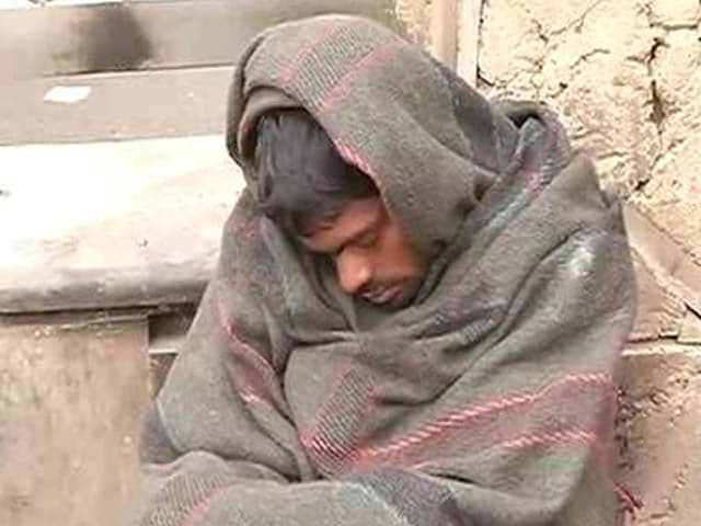 Video : Delhi: Cold wave kills six people in 24 hours, AAP government on the backfoot