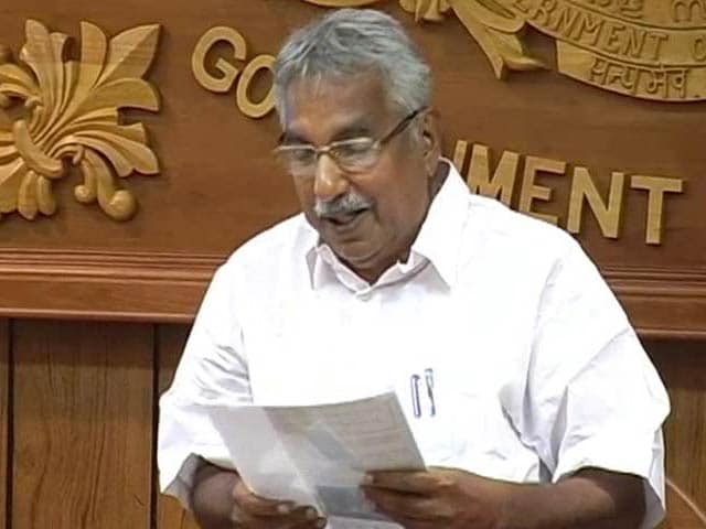 Video : In a letter to Kejriwal, Kerala Chief Minister Oommen Chandy demands Kumar Vishwas' apology