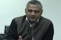 I was only following the law, says suspended cop who clashed with Law Minister Somnath Bharti I was only following the law, says suspended cop who clashed with Law Minister Somnath Bharti