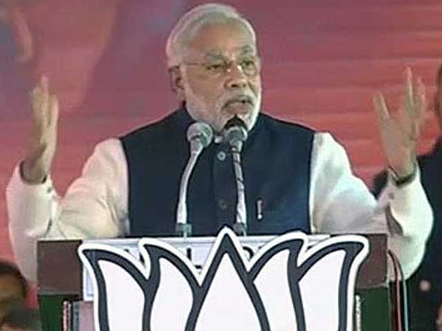 Farmers to intensify protest against land acquisition for Narendra Modi's pet project