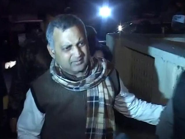 Video : Somnath Bharti won't resign as Delhi's Law Minister: AAP