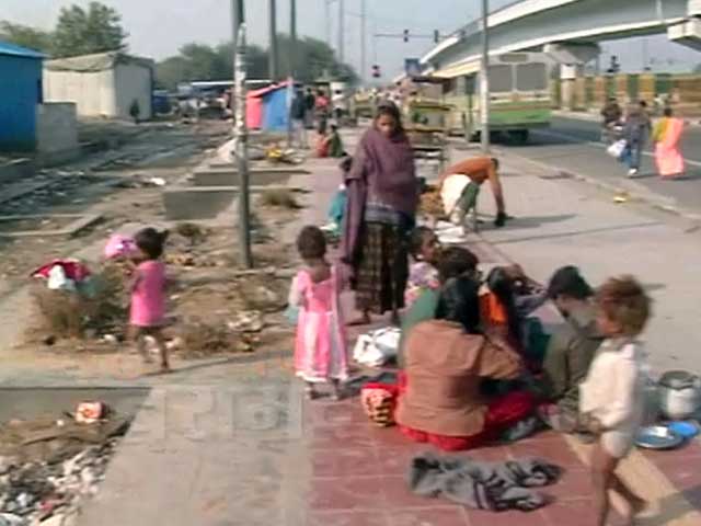 रैन बसेरों पर दिल्ली सरकार को फटकार