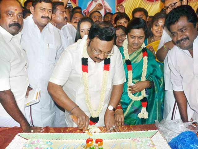 Alagiri's birthday wish: 'My father's tears should fall on my dead body'