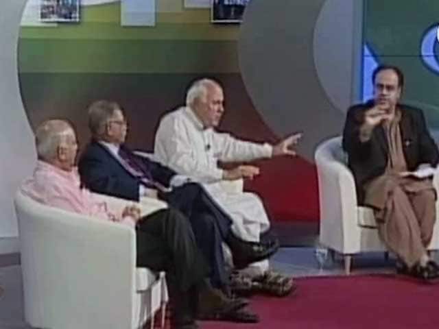 Video : Special Report: Azad Humsafar (Aired: August 2007)