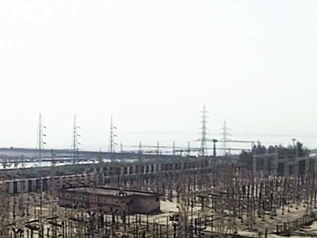 खबरों की खबर : दिल्ली में बिजली महंगी, बत्ती गुल