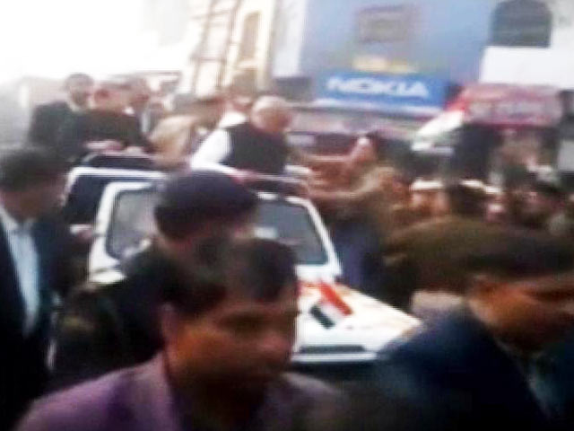 Haryana Chief Minister Bhupinder Hooda slapped at road show