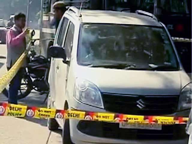 मूलचंद फ्लाईओवर लूट : एक आरोपी ने किया सरेंडर