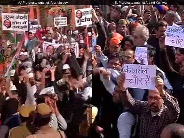 Video : AAP and BJP compete with protests outside Arun Jaitley's home