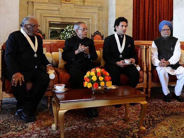 Sachin Tendulkar, CNR Rao receive Bharat Ratna
