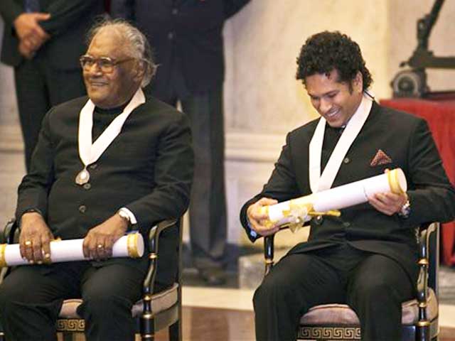 सचिन तेंदुलकर और प्रो. राव को मिला भारत रत्न