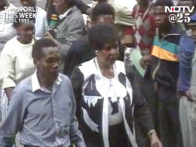 Video : The World This Week: Winnie Mandela fired from South Africa cabinet (Aired: April 1995)