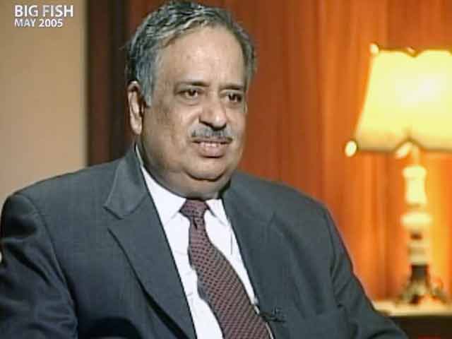 Video : Sebi on stock markets and hedge funds (Aired: May 2005)