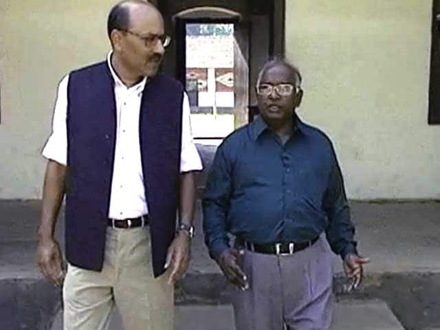 Video : Walk The Talk with KG Balakrishnan - Part 1 (Aired: January 2007)