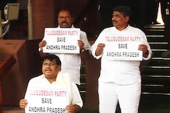 Telangana Bill in Parliament today; Andhra Pradesh Chief Minister Kiran Kumar Reddy may resign Telangana Bill in Parliament today; Andhra Pradesh Chief Minister Kiran Kumar Reddy may resign
