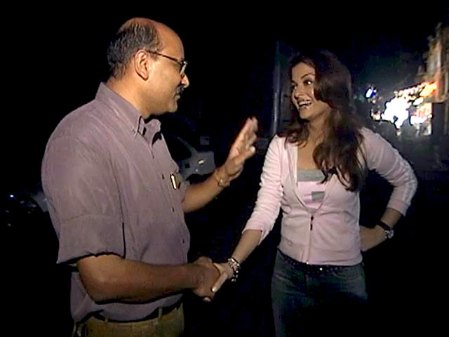 Video : Walk The Talk with Aishwarya Rai - Part 2 (Aired: September 2004)