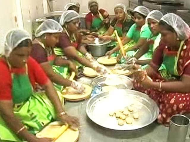 Video : Ahead of elections, a <i>chapati</i> sale in Amma canteen