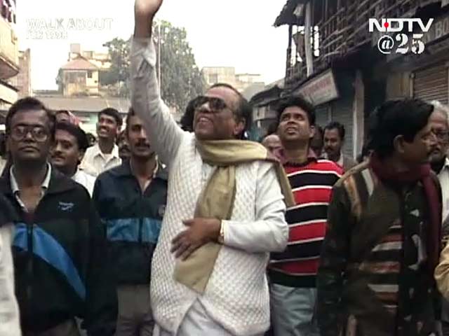 Walkabout: Politics over 'bijli, sadak, paani' (Aired: February 1998)