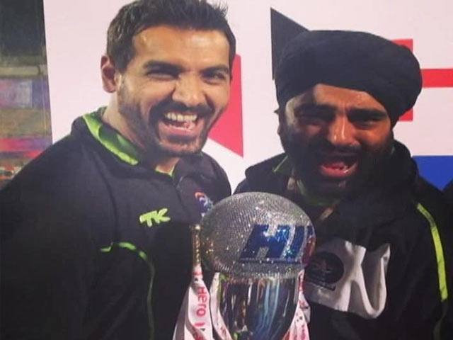 John Abraham's Delhi Waveriders win the Hockey India League title