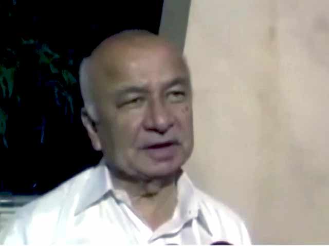 मीडिया पर दिए विवादित बयान से पलटे शिंदे