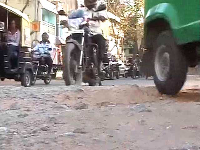 Bangalore crumbles as civic body goes bankrupt