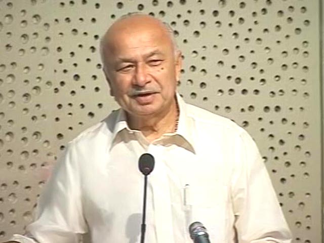 Meant social media, not journalism: Sushil Kumar Shinde after shocker on 'crushing media'