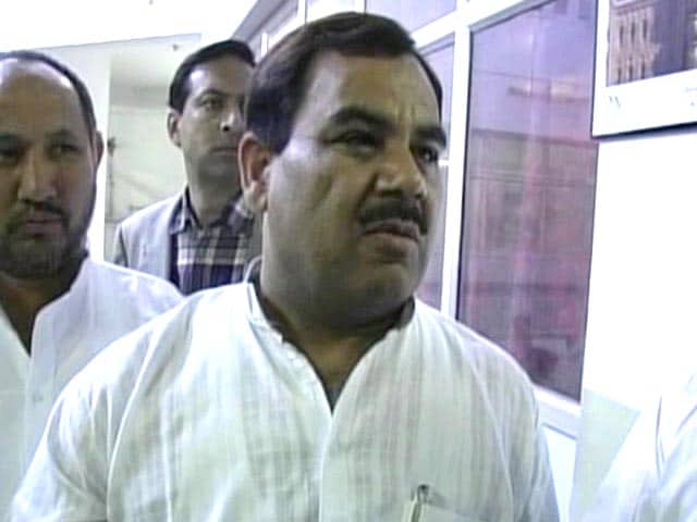 Video : Uttarakhand minister Harak Singh Rawat charged with molestation
